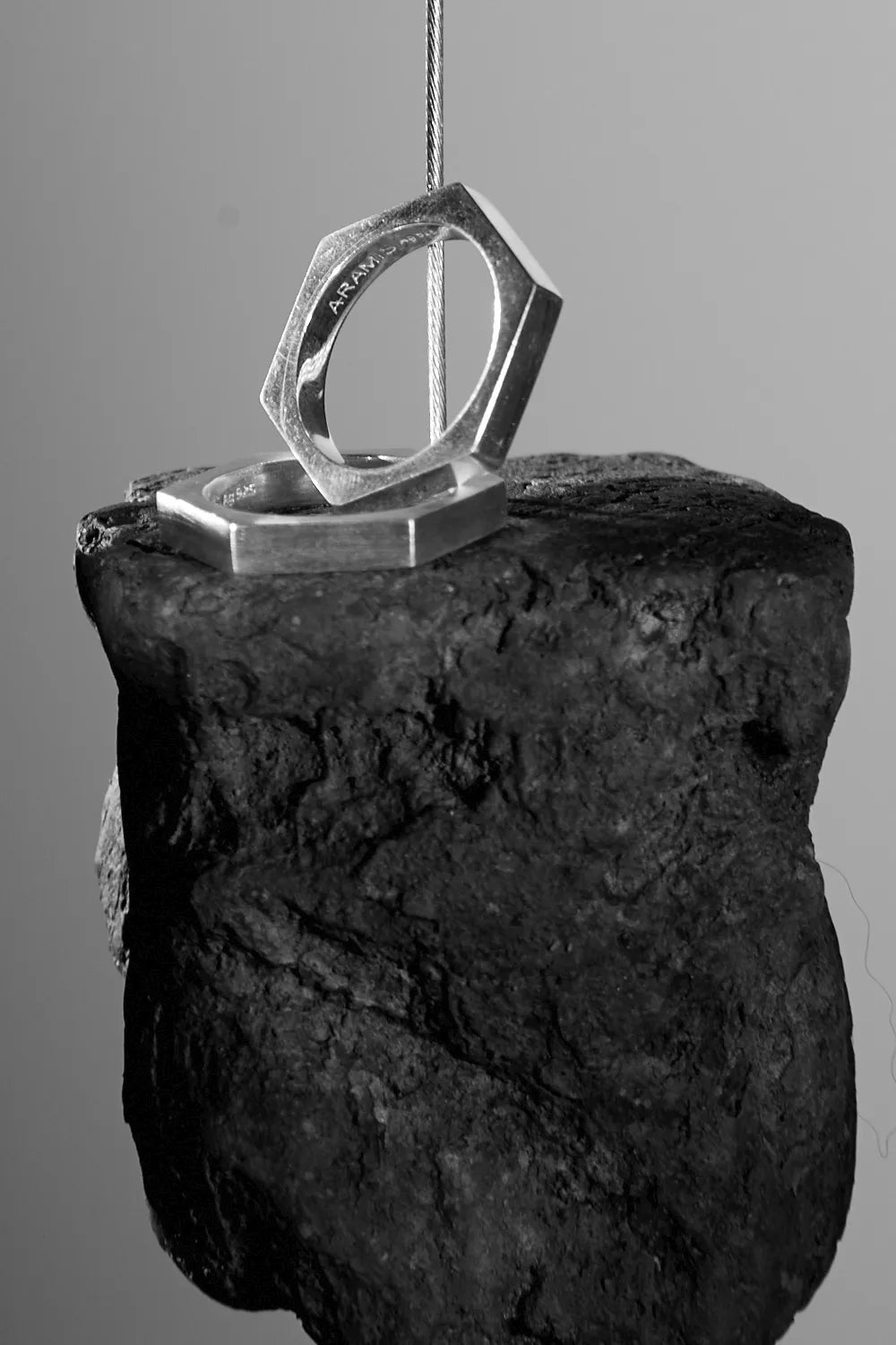 ANEL PRATA HEXAGONO PRATA FOSCO