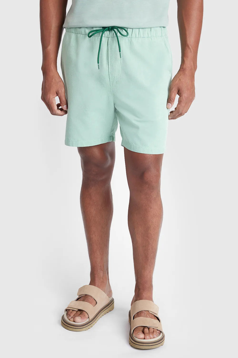 BERMUDA COM ELÁSTICO COLOR VERDE