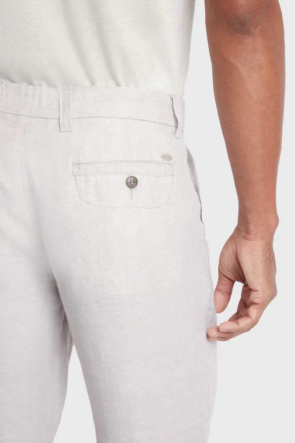 BERMUDA RESORT LINHO BOLSO FACA - COLLAB CAUÃ REYMOND CAQUIISTACHE