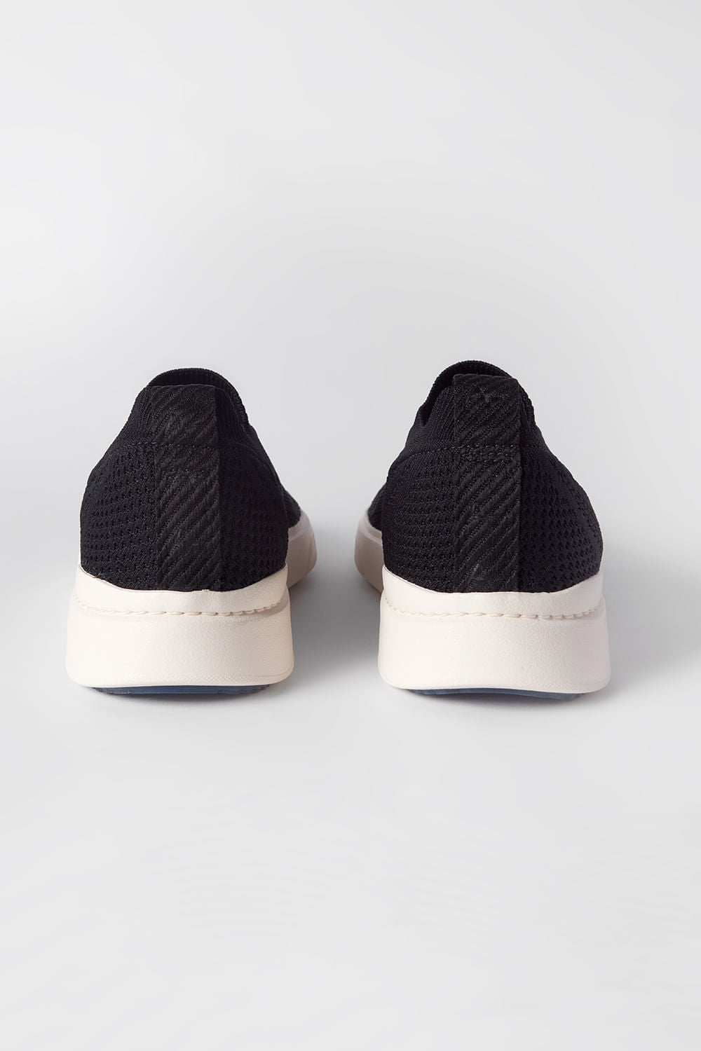 TÊNIS JOURNEY KNIT PRETO