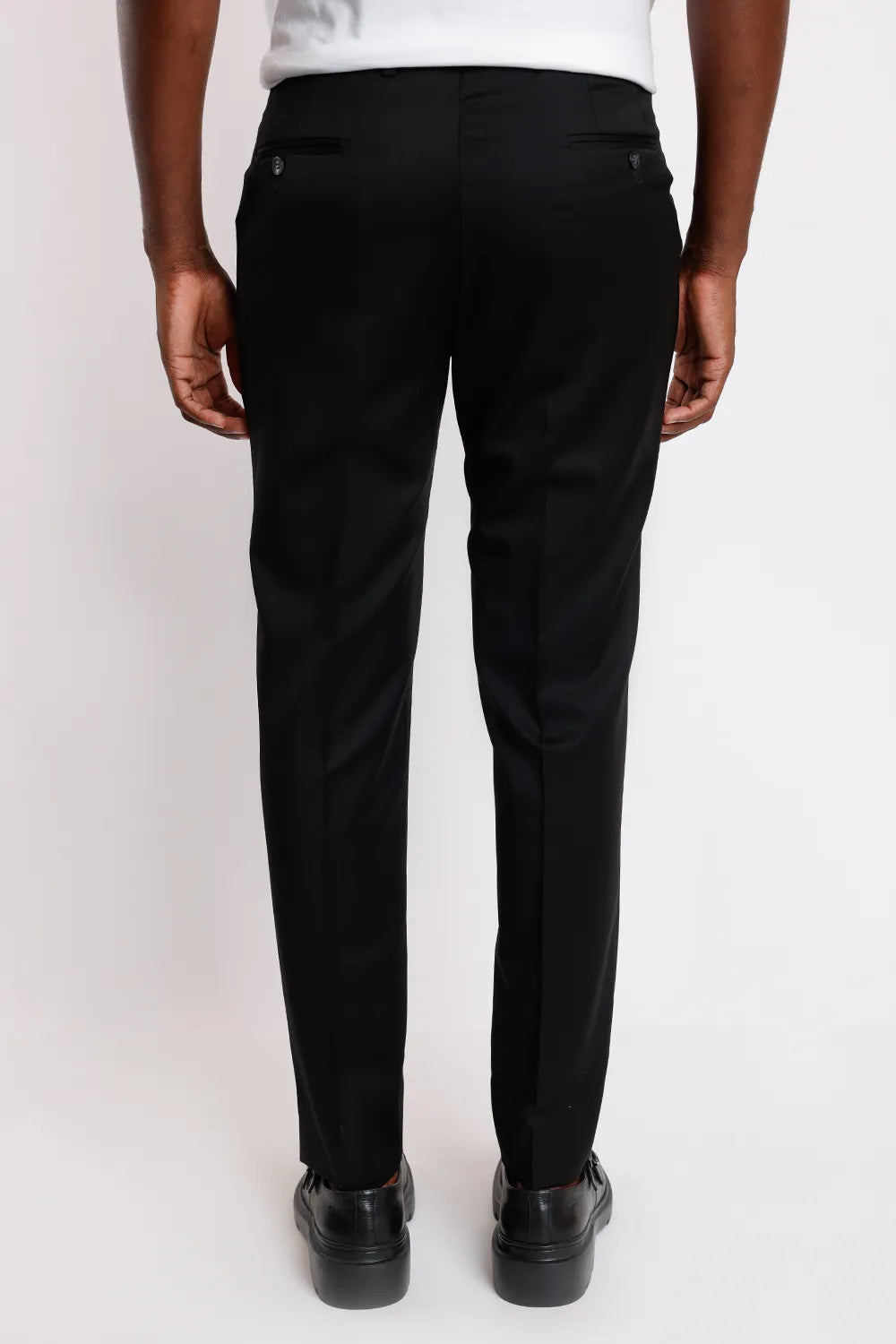 COSTUME LÃ SUPER SLIM FALSO LISO PRETO