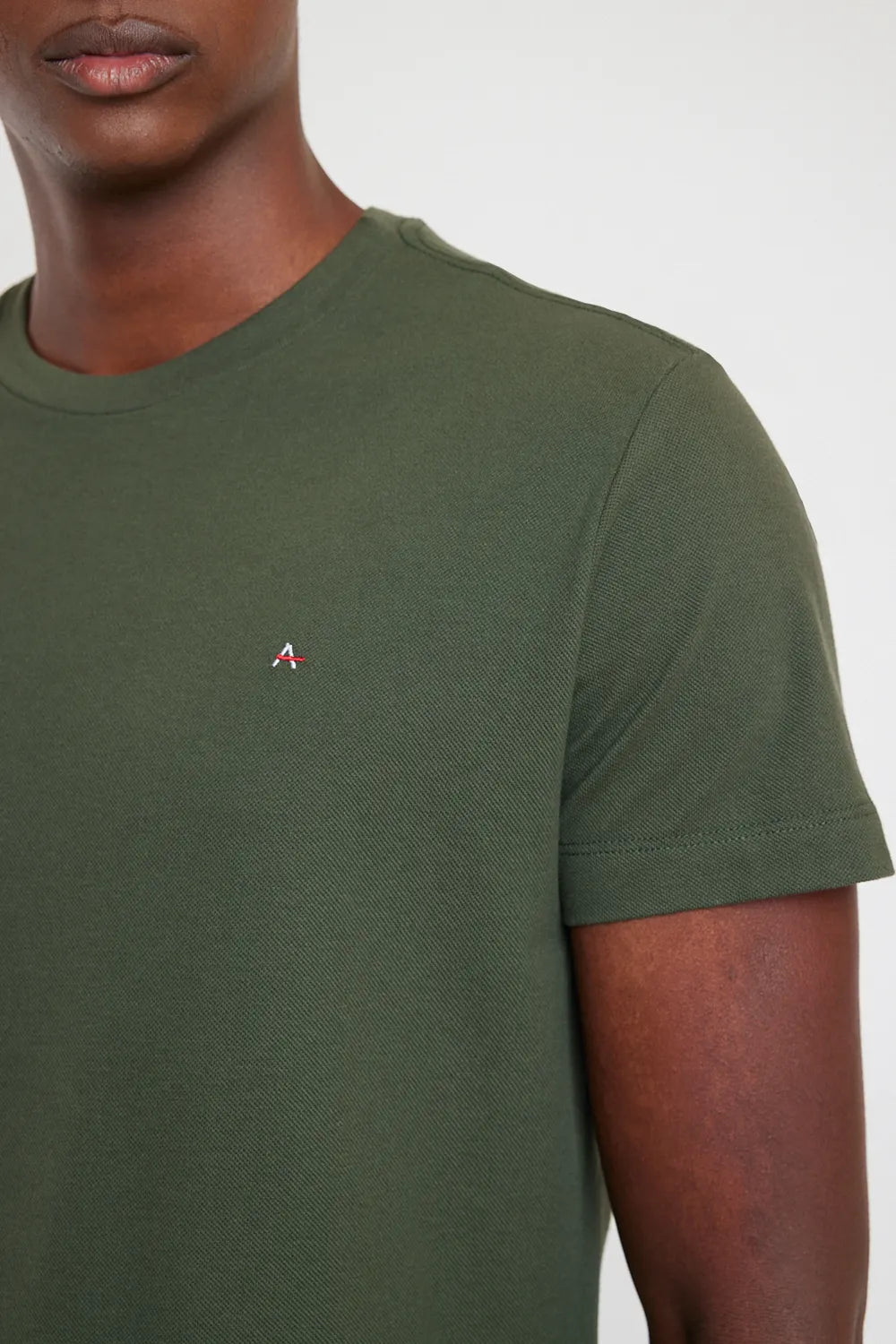 CAMISETA MANGA CURTA PIQUET VERDE MILITAR