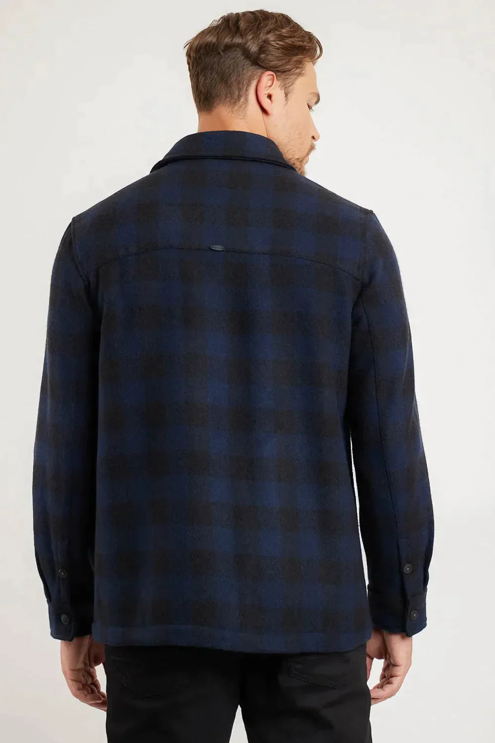 JAQUETA OVERSHIRT LÃ XADREZ BICOLOR MARINHO COM PRETO