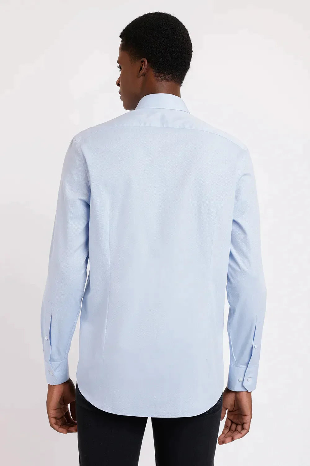 CAMISA SLIM TRICOLINE MAQUINETADA AZUL CLARO