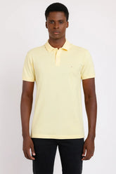 POLO MANGA CURTA LISA PIQUET AMARELO