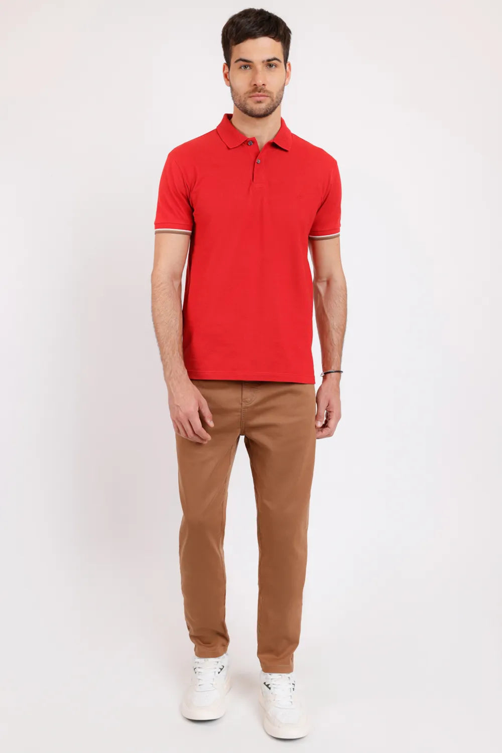 POLO MANGA CURTA PIQUET COM FRISOS VERMELHO