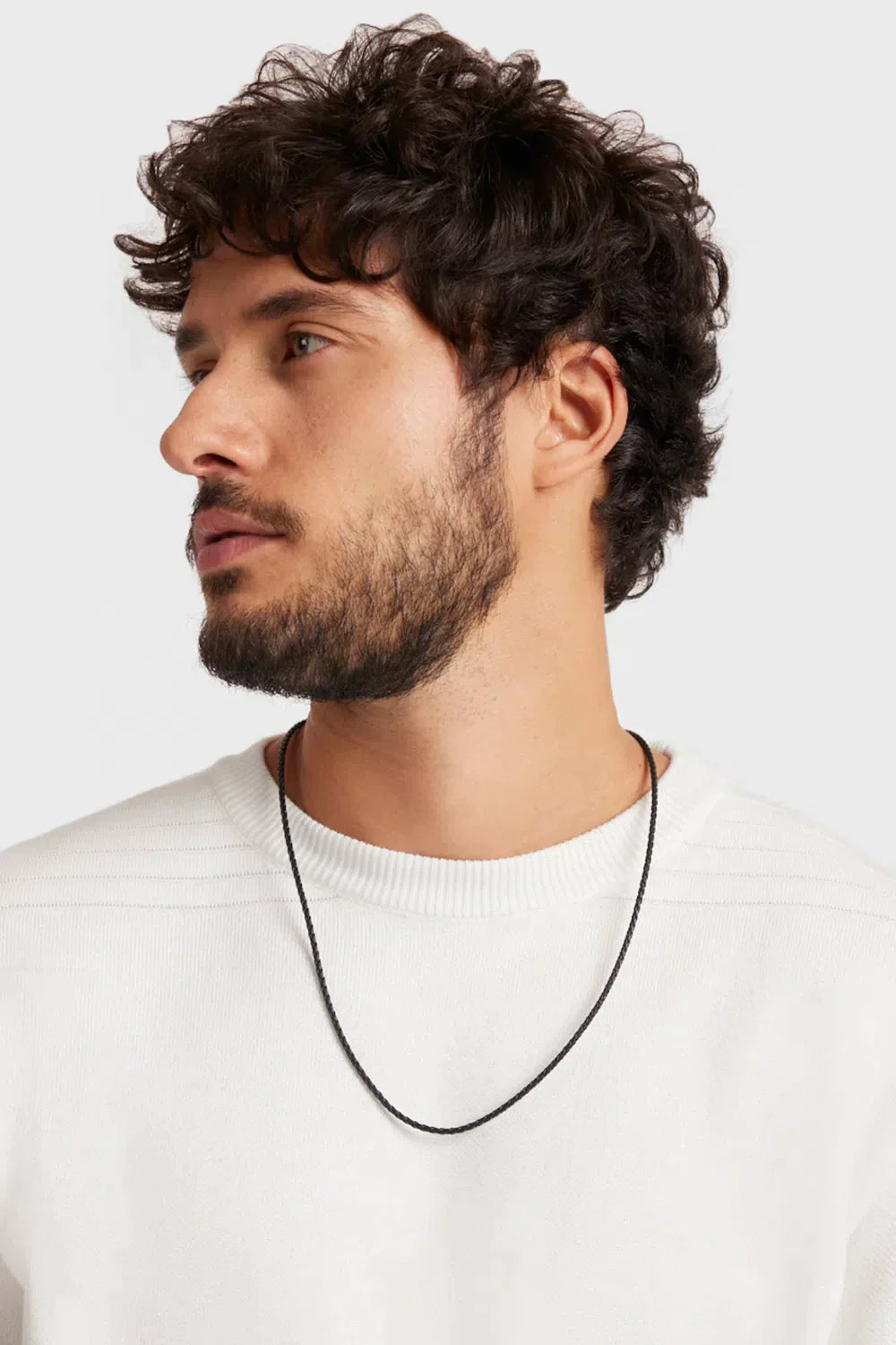 COLAR COURO E PRATA PRATA