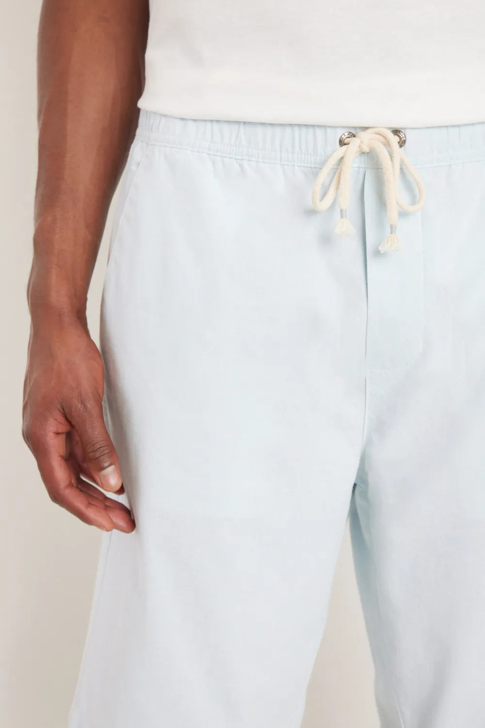 BERMUDA CÓS ELÁSTICO E CADARÇO VERDE AGUA