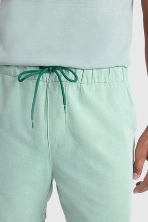 BERMUDA COM ELÁSTICO COLOR VERDE