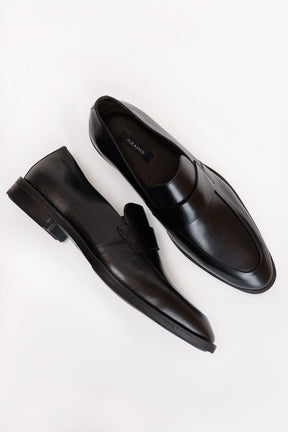 MOCASSIM SOCIAL GRAVATA COURO PRETO