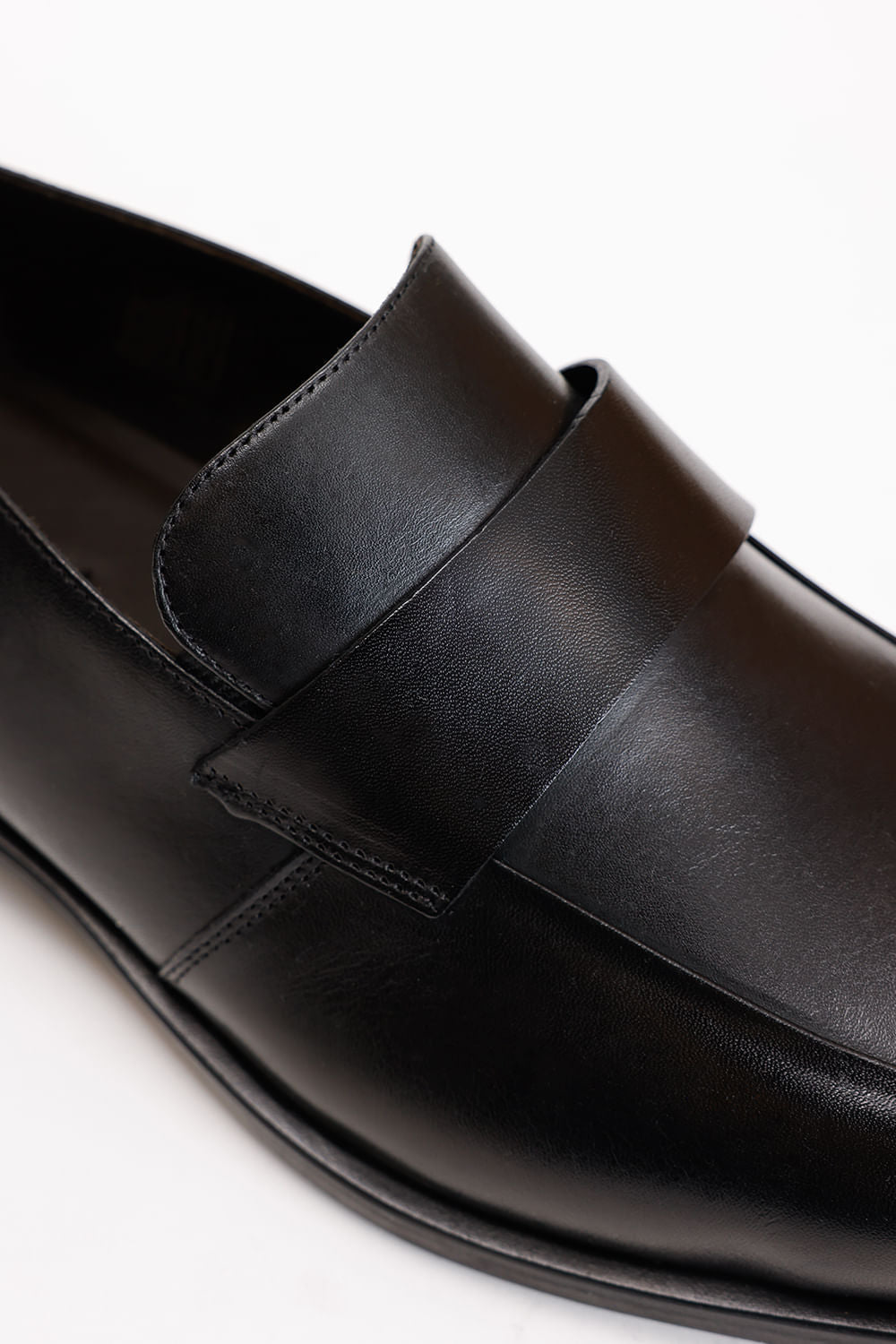 MOCASSIM SOCIAL GRAVATA COURO PRETO