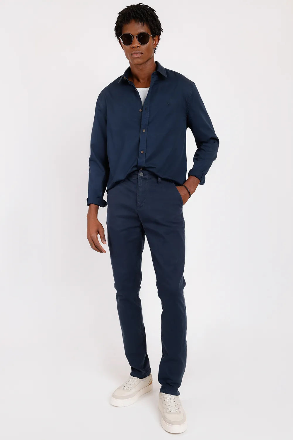 CALÇA CHINO SLIM SARJADA MARINHO