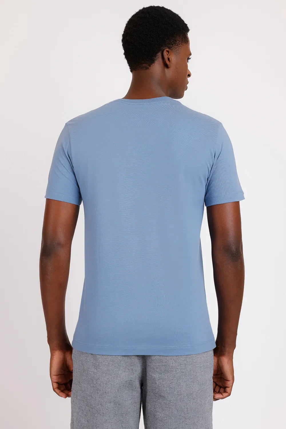 CAMISETA MANGA CURTA BORDADO AZUL CLARO