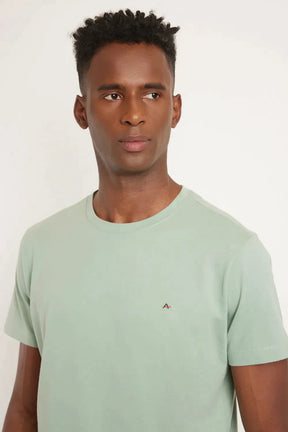 CAMISETA MANGA CURTA BORDADO VERDE AGUA