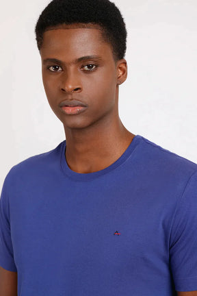 CAMISETA MANGA CURTA BORDADO AZUL BIC