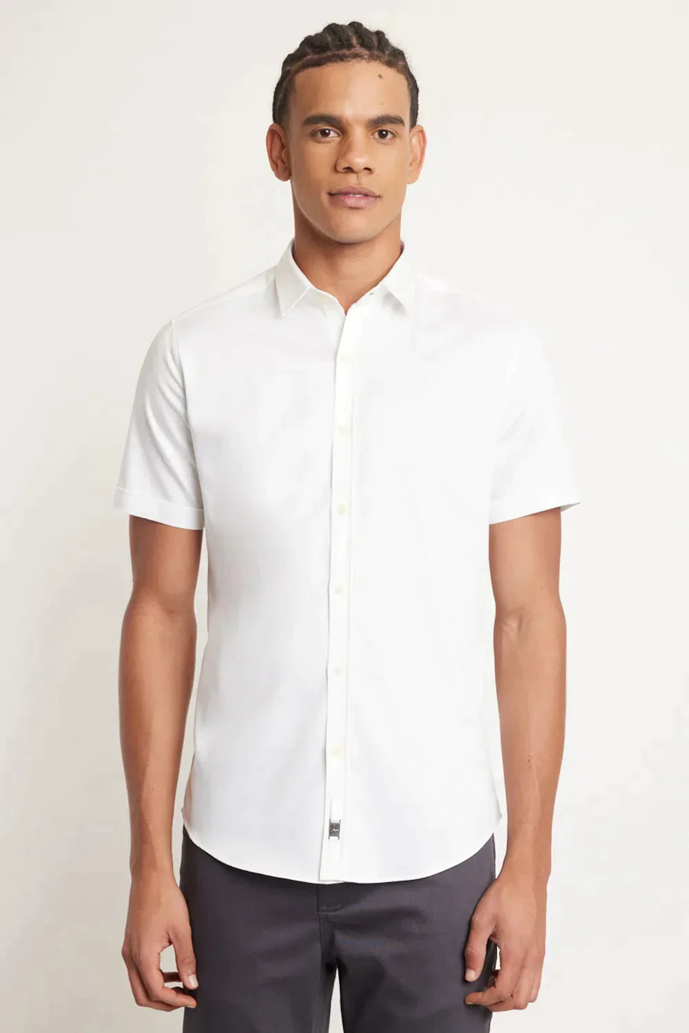 CAMISA SUPER SLIM MANGA CURTA EM CETIM COM ELASTANO BRANCO
