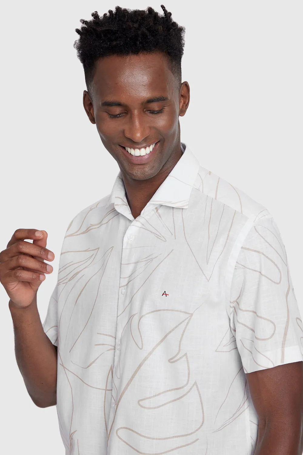 CAMISA REGULAR FLAME FLORLINE BRANCO COM NATURAL