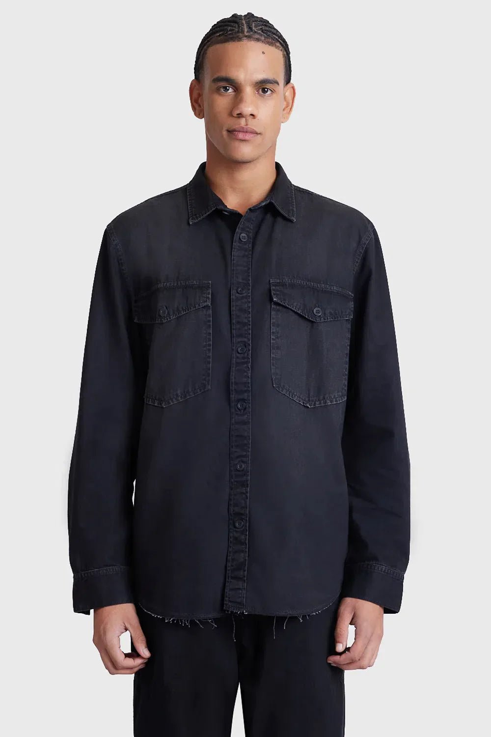 CAMISA MANGA LONGA OFF AND BLACK REGULAR JEANS DESTROYED COM BOLSOS PRETO