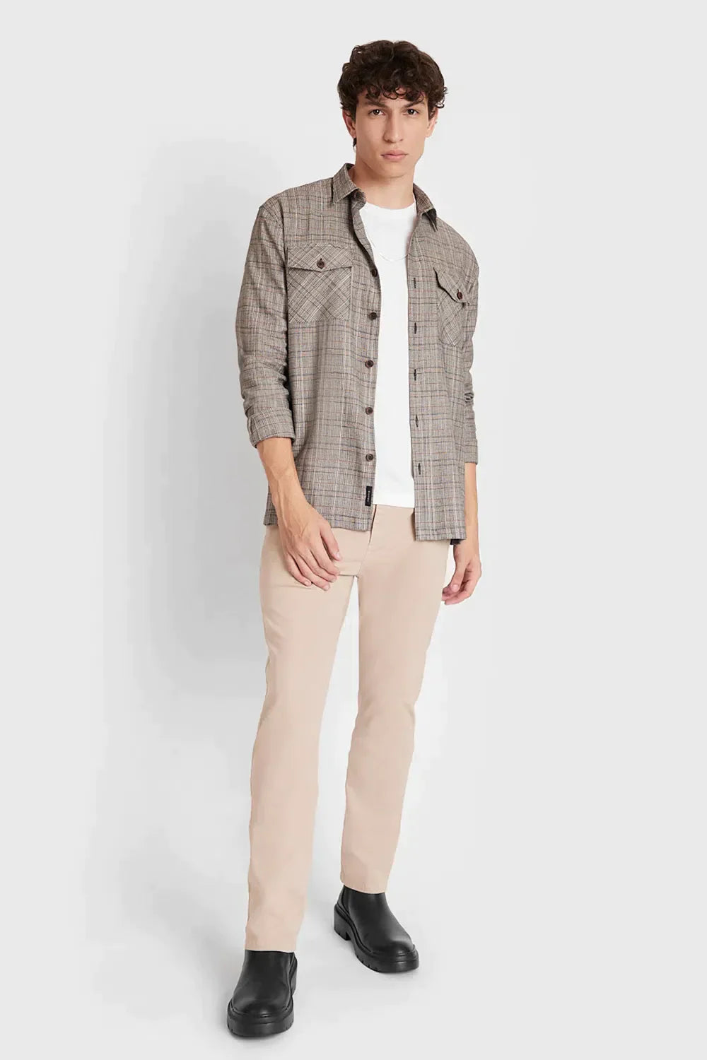 CAMISA MANGA LONGA MOVE AMPLA XADREZ COM BOLSOS CÁQUI COM PRETO