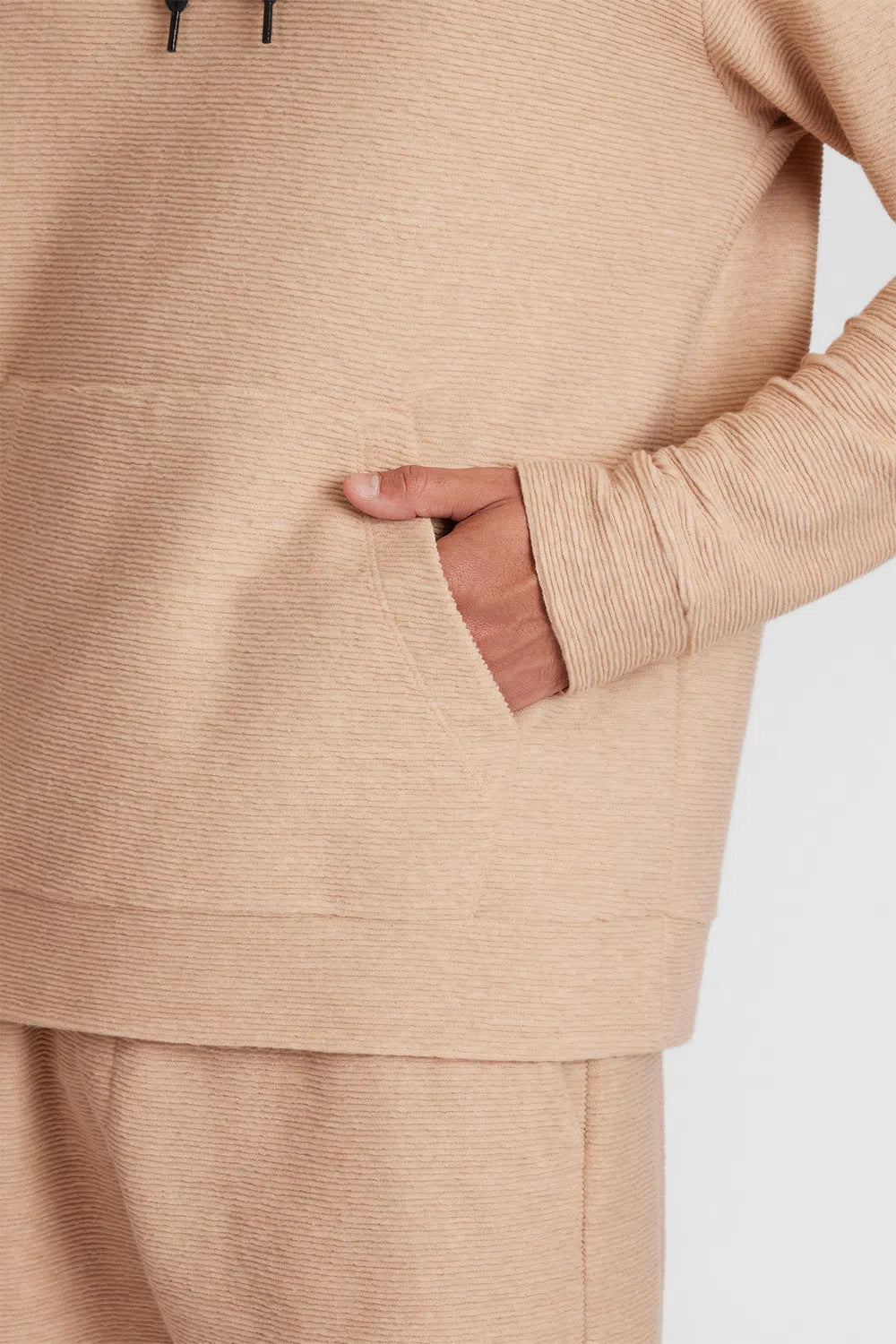 MOLETOM COM CAPUZ WAVE CARAMELO