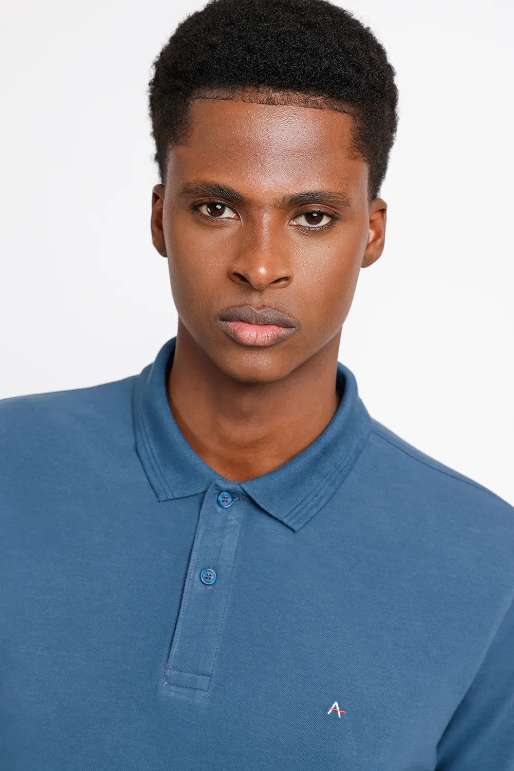 POLO MANGA CURTA FRISO JACQUARD AZUL MÉDIO