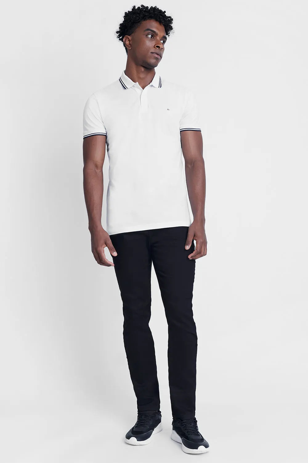 POLO MANGA CURTA PIQUET LISTRAS BRANCO