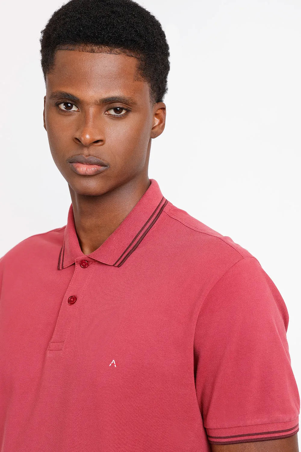 POLO MANGA CURTA FRISO OFF BORDEAUX