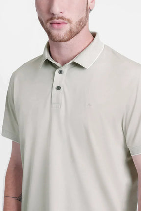 POLO INTERLOCK TECH MANGA CURTA AREIA