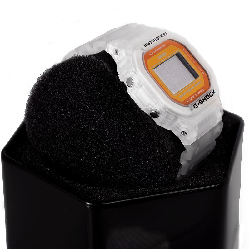 RELÓGIO CASIO G-SHOCK BRANCO SEMITRANSPARENTE DW-5600LS-7DR